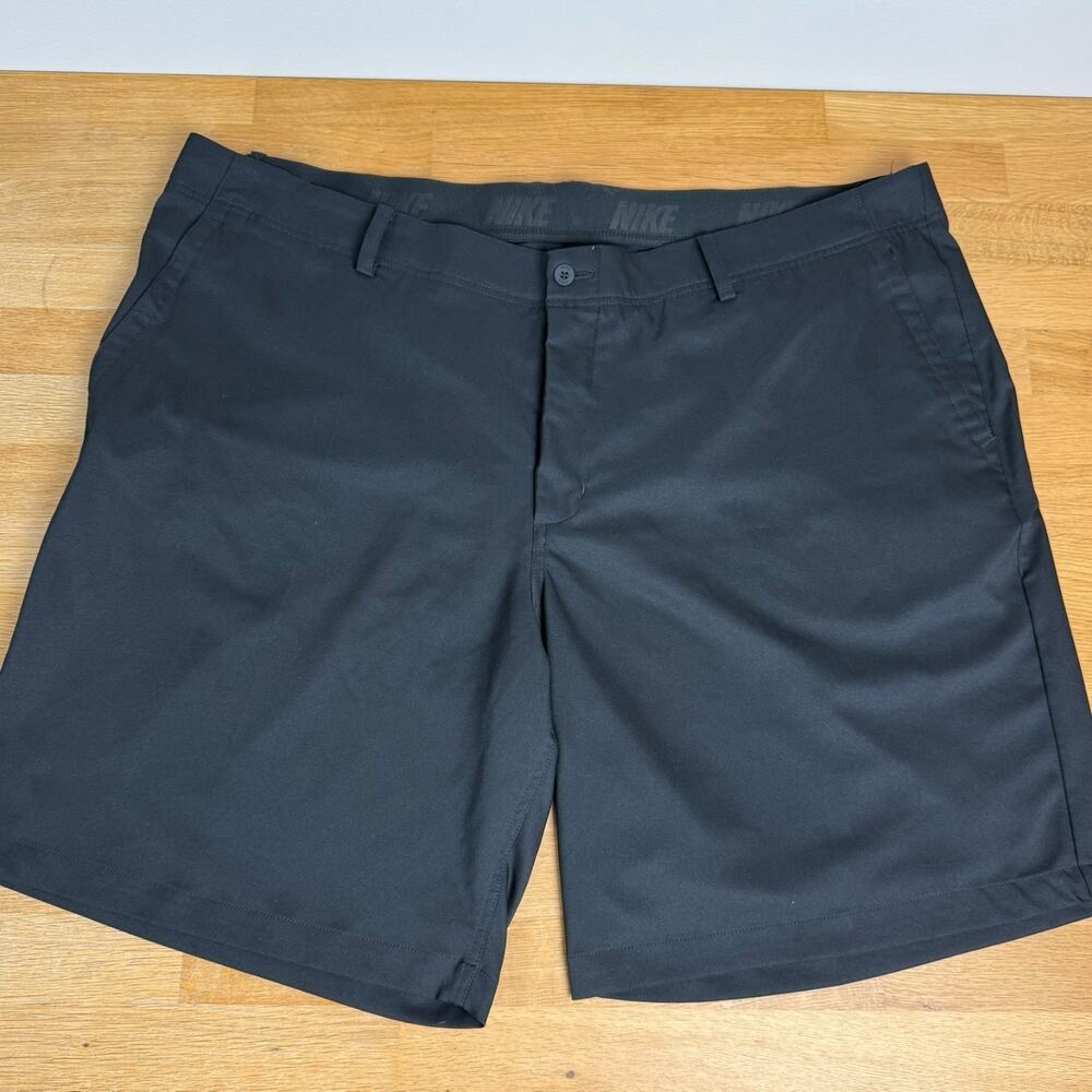 Nike Golf Shorts Mens 46 Black Dri-Fit Standard Fit Flat Frong Performance
